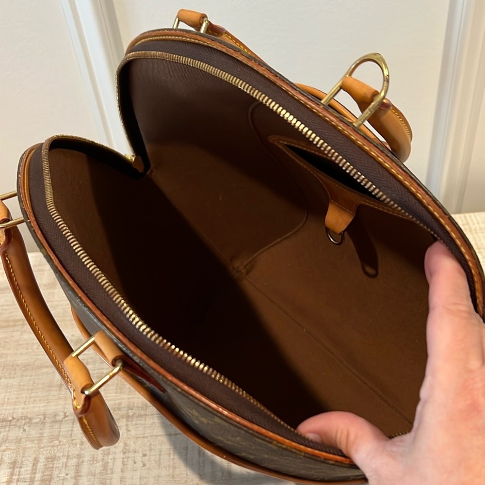 Louis Vuitton Ellipse MM Monogram Handbag EUC - Picture 7 of 16